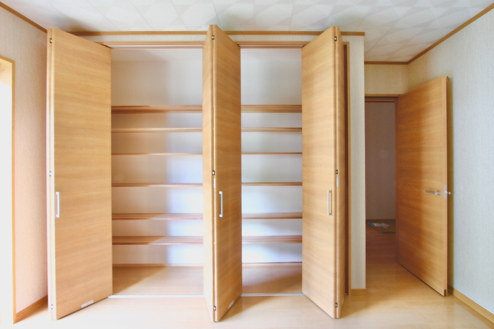 収納家具いらず！広々空間を叶えるクローゼット