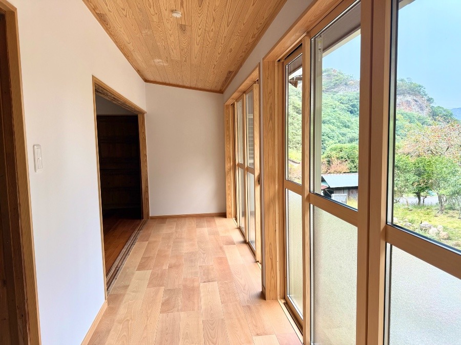 景気を楽しむ縁側【豊後高田市】