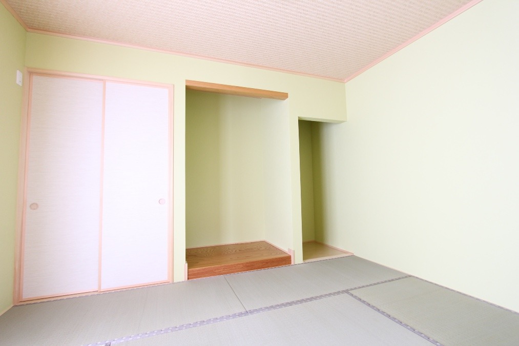 ふんわりカラーのやさしい和室