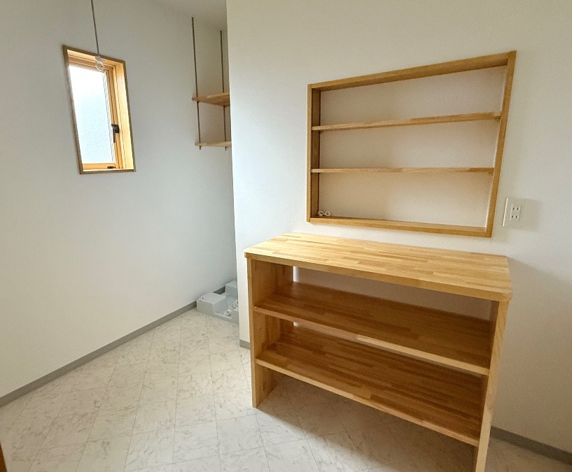 シンプルでもおしゃれに。ランドリールーム