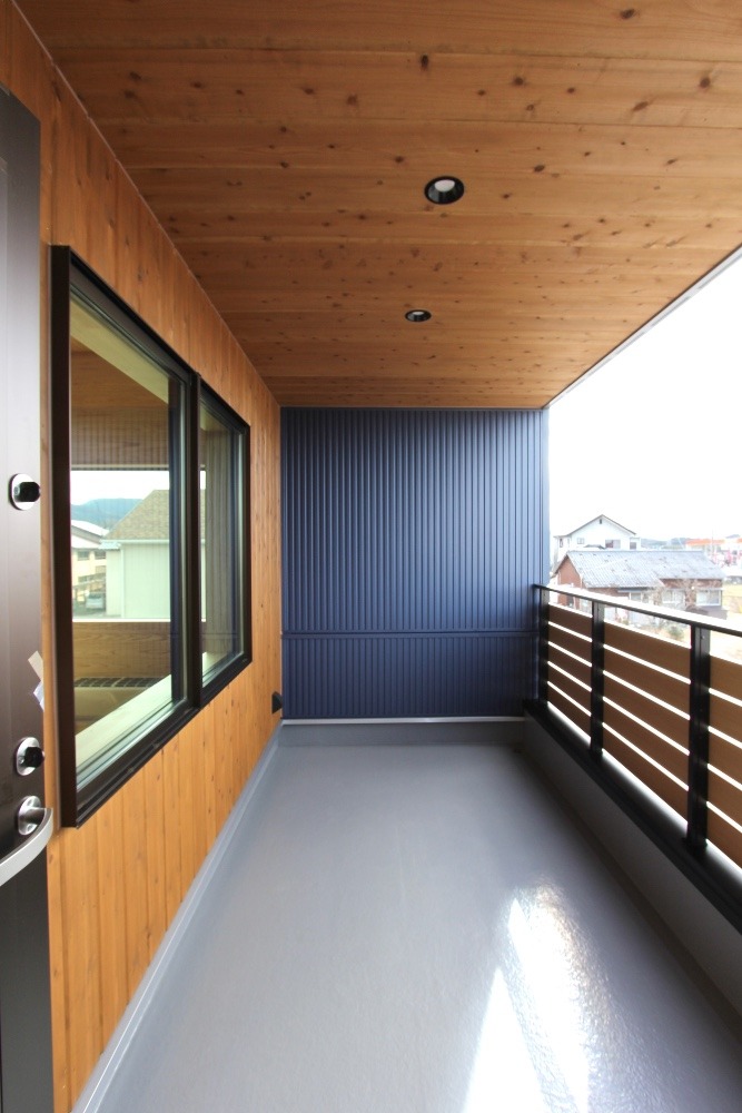 内と外をつなぐバルコニー